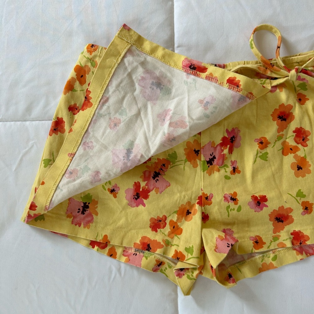 Wild Fable Yellow Floral Wrap Around Bow Tie Front Low Rise Mini Skort - Picture 8 of 15